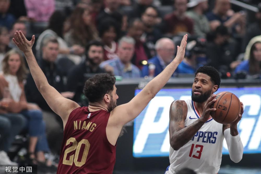 前赛穿搭 前赛穿搭